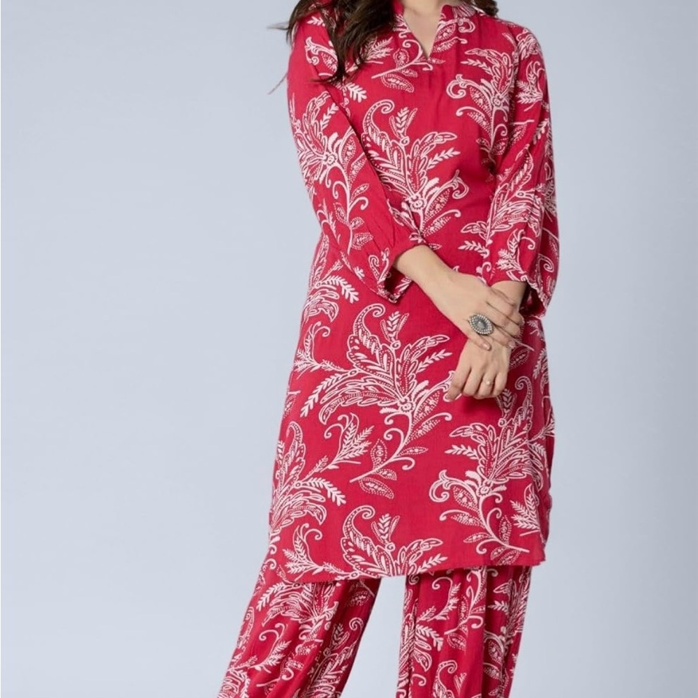 Red and White Floral Print Kurta Set